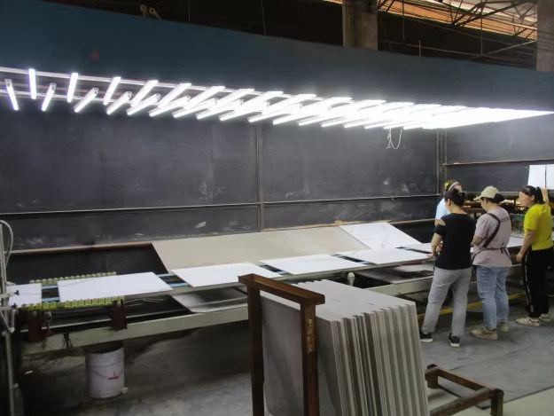 Foshan Kencheng Import And Export Co., Ltd. linha de produção do fabricante