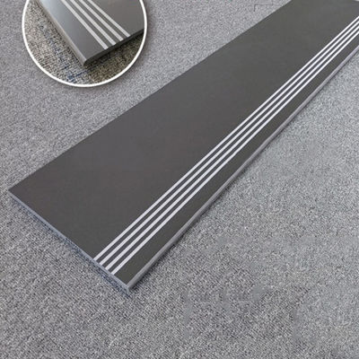 Pavimento de porcelana homogêneo preto não escorregadio de 300x600 mm para estacionamento